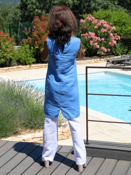 Robe en lin sans manche bleu roi de dos