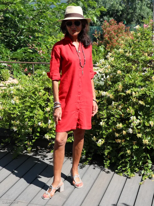 Robe chemise en lin rouge