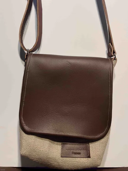 Linen silver grey shoulder bag with a leather flap face