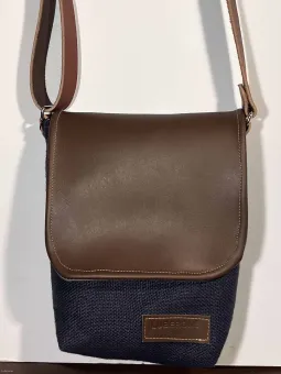 Sacoche lin cuir marine face