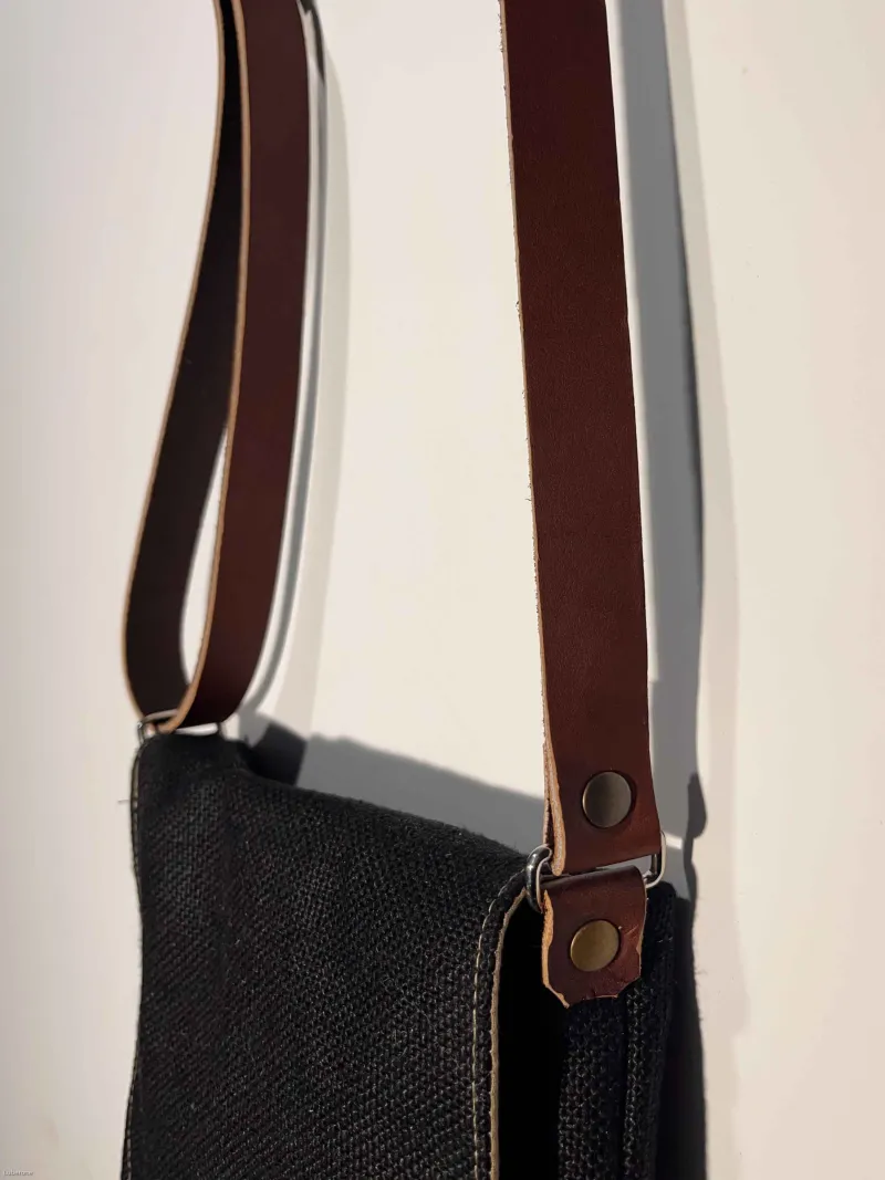 sacoche lin noir sangle