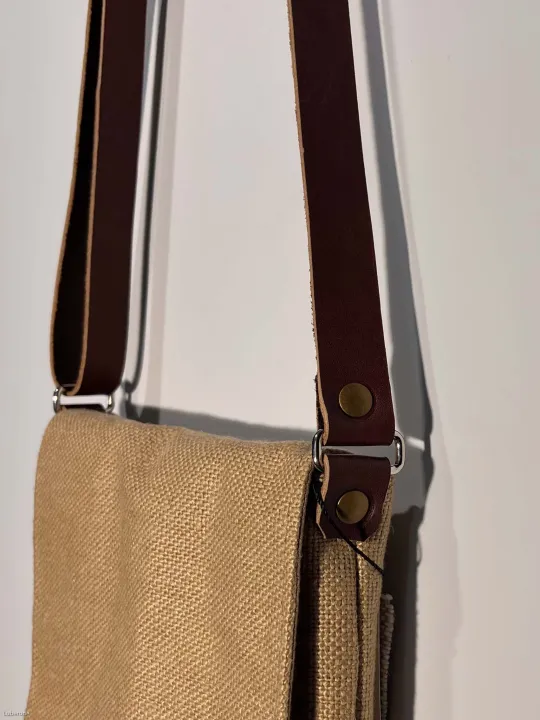 Linen beige shoulder bag strap