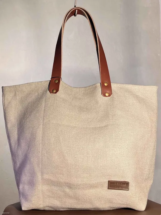 Silver grey linen tote bag closure face