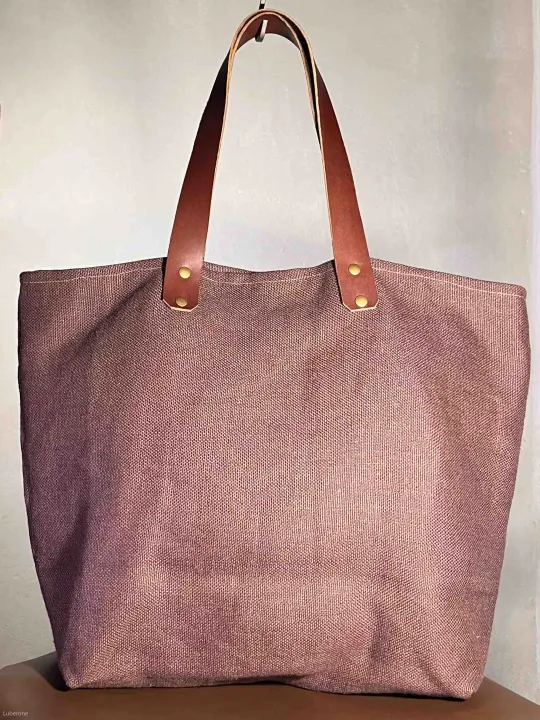 aubergine linen tote bag closure face