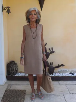 Robe-lin-sans-manche-café