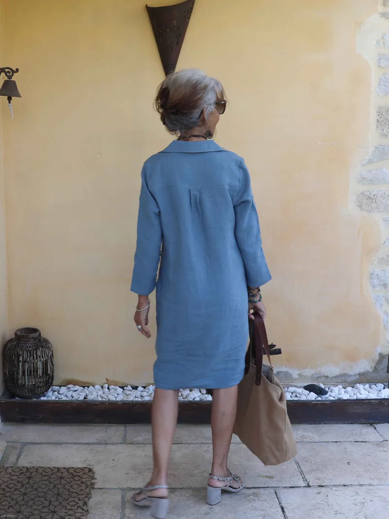 Robe en lin avec col gris dos