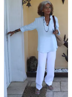 Top en lin bleu ciel manche 3/4 face