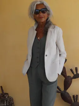 Women's linen jacket—very lightweight, perfect for summer