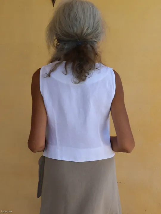 White linen vest for women (back view)