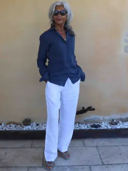 Women's long-sleeved navy blue linen shirt, perfect for summer