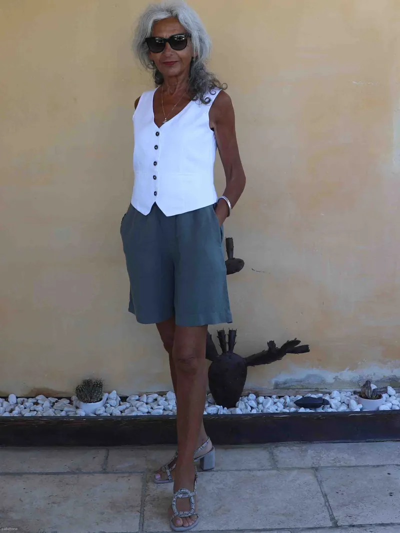 bermuda en lin pour femme kaki
