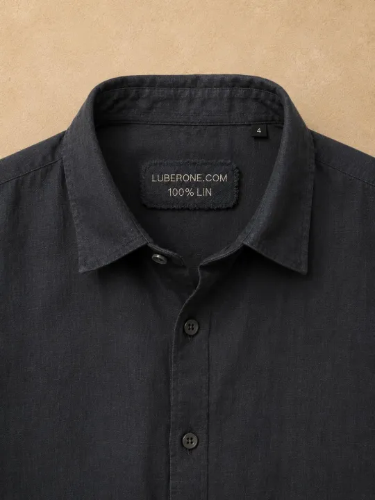 Classic collar detail of the men's anthracite linen short sleeve shirt
