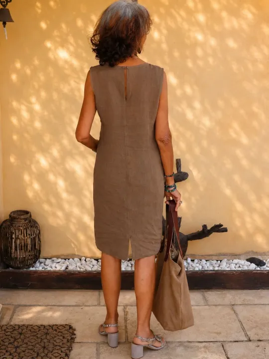 Women's sleeveless coffee linen Lourmarin dress, back view