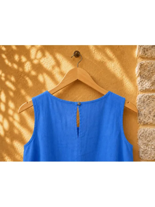 Détail du lin et des finitions de la robe femme bleu roi Lourmarin