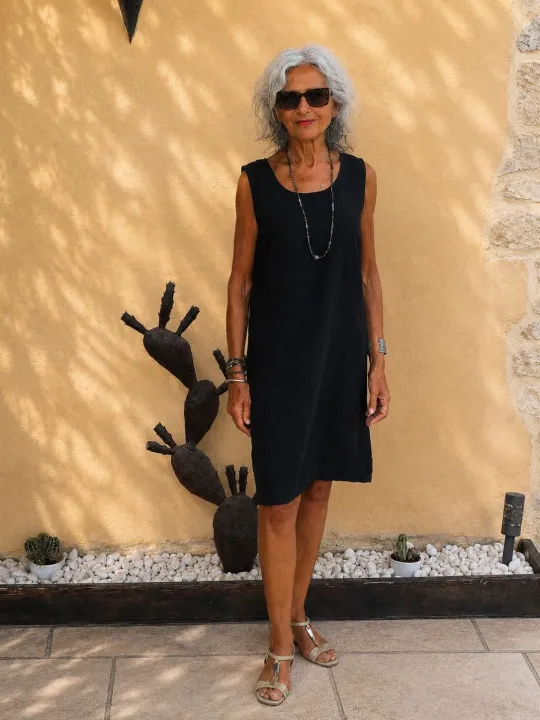 Robe en lin femme noire sans manches Lourmarin vue de face