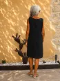Robe en lin femme noire sans manches Lourmarin vue de dos