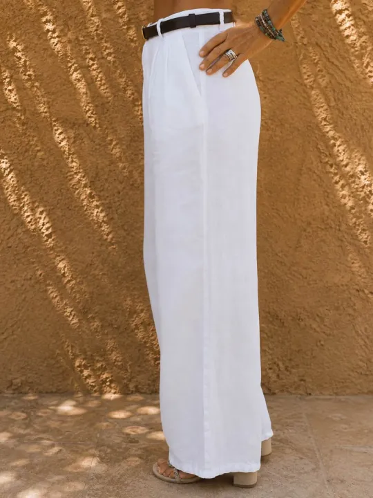 Détail de côté du pantalon en lin à pinces femme blanc