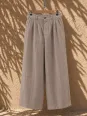 Pantalon en lin à pinces femme beige sur cintre