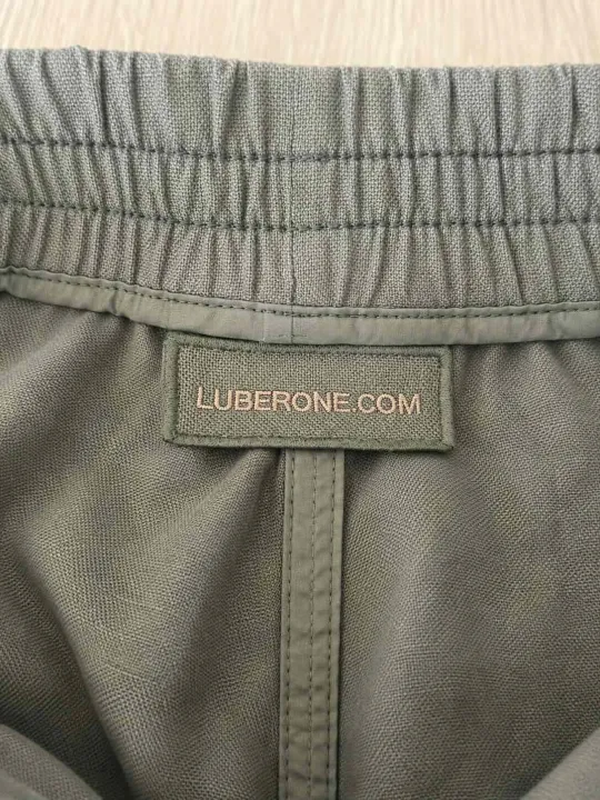 Finition intérieure du bermuda en lin femme kaki à taille élastique