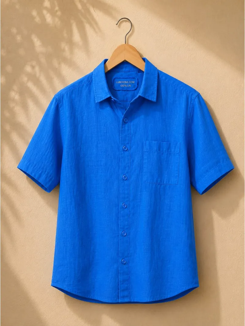 Chemise en lin homme bleu roi à manches courtes Bonnieux sur cintre