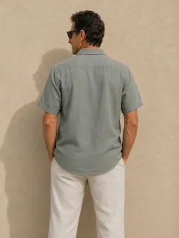 Sage green men's linen shirt with short sleeves Bonnieux back view