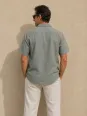 Chemise en lin homme gris vert à manches courtes Bonnieux vue de dos