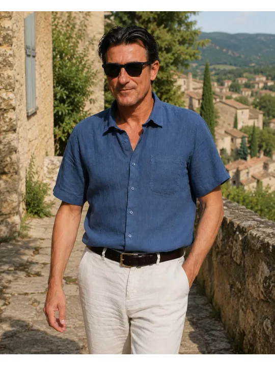 Navy men's linen shirt with short sleeves Bonnieux worn in the Luberon