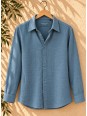 Chemise en lin homme gris manches longues sur cintre en bois – Luberone