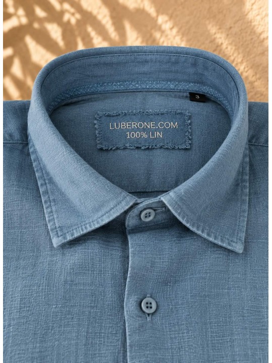 Détail du col et de l'étiquette Luberone d'une chemise en lin gris