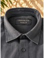 Collar and Luberone label detail of a men's anthracite linen shirt